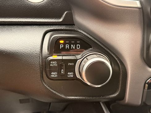 Used 2022 RAM 1500 Big Horn AWD/4WD image 34