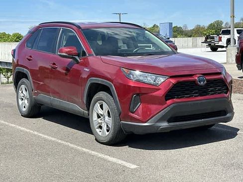 Used 2020 Toyota RAV4 LE w/ All Weather Liner Package AWD/4WD image 19