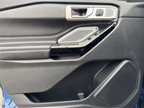 Used 2022 Ford Explorer ST w/ Equipment Group 401A image 18