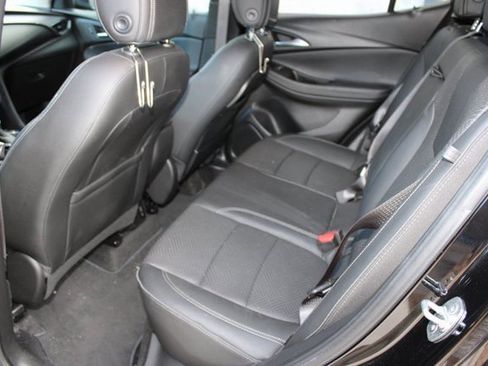 Used 2022 Buick Encore GX Essence w/ Experience Buick Package image 6