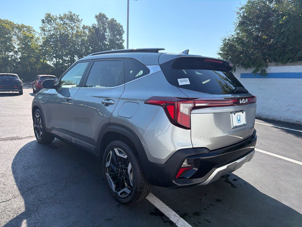 Used 2024 Kia Seltos SX AWD/4WD image 3