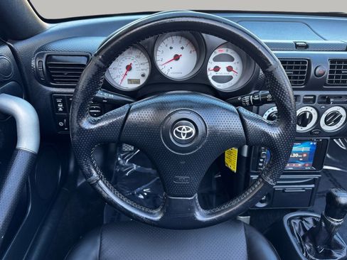 Used 2000 Toyota MR2 image 19