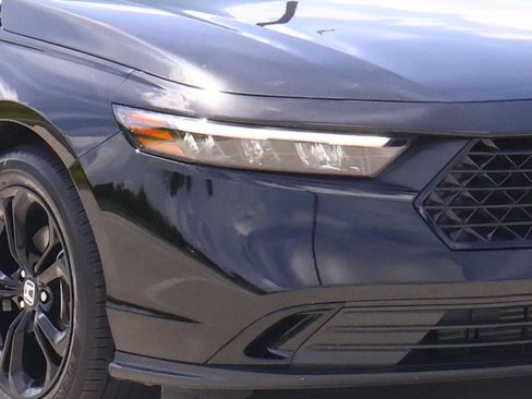 Used 2025 Honda Accord SE image 7