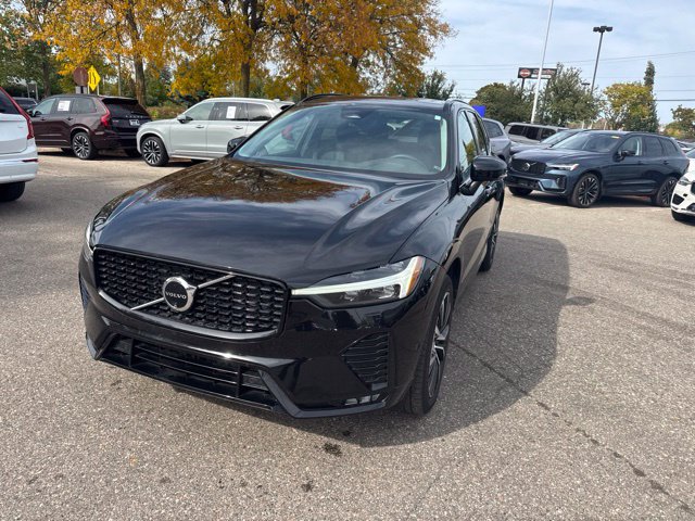 Used 2024 Volvo XC60 B5 Plus w/ Protection Package Premier AWD/4WD image 1