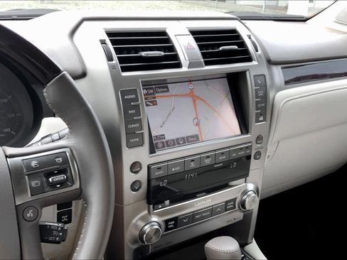 Used 2019 Lexus GX 460 Premium image 6