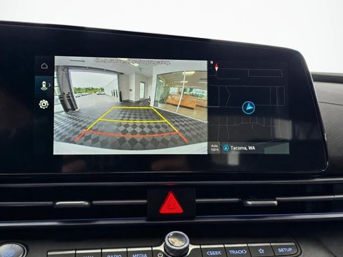 New 2026 Hyundai Elantra Limited FWD image 27
