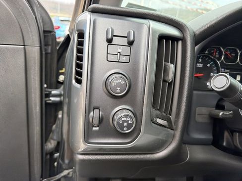 Used 2017 Chevrolet Silverado 1500 LT w/ All Star Edition image 18
