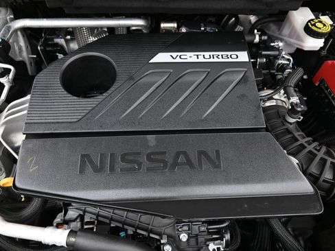 Used 2022 Nissan Rogue SV FWD image 27