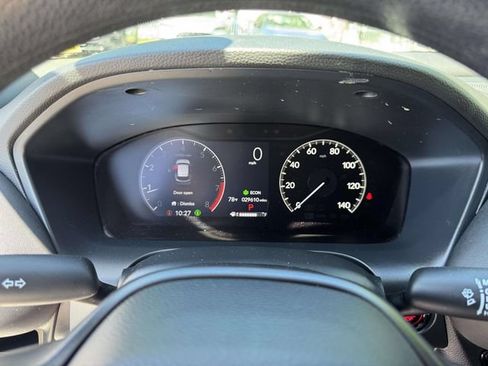 Certified 2023 Honda HR-V LX image 22