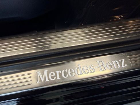 Used 2019 Mercedes-Benz S 450 Sedan image 25