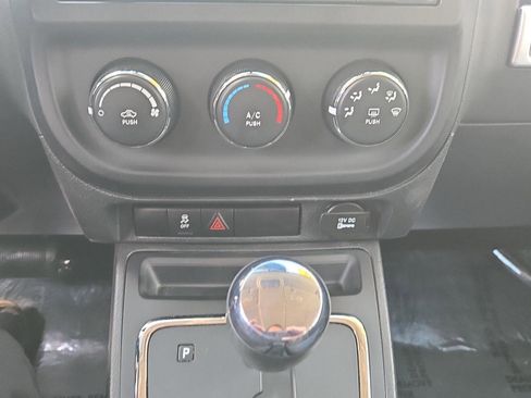 Used 2016 Jeep Compass Sport w/ Power Value Group FWD image 12