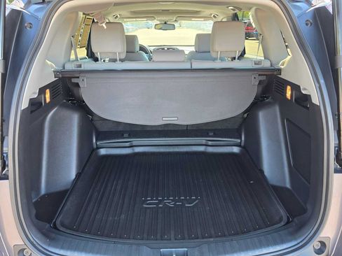Used 2018 Honda CR-V Touring image 14