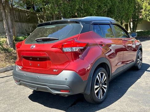 Certified 2020 Nissan Kicks SV FWD image 2