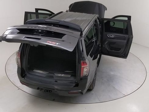 Used 2024 Chevrolet Suburban RST w/ Luxury Package AWD/4WD image 51