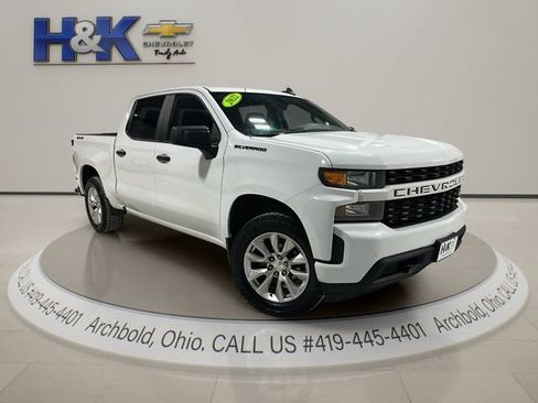Used 2022 Chevrolet Silverado 1500 Custom w/ LPO, Dark Essentials Package AWD/4WD image 1