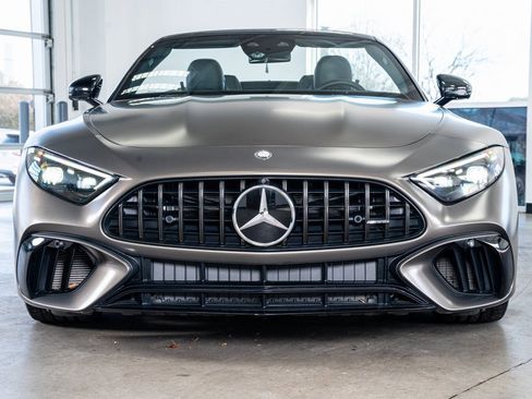 Used 2023 Mercedes-Benz SL 55 AMG 4MATIC image 3