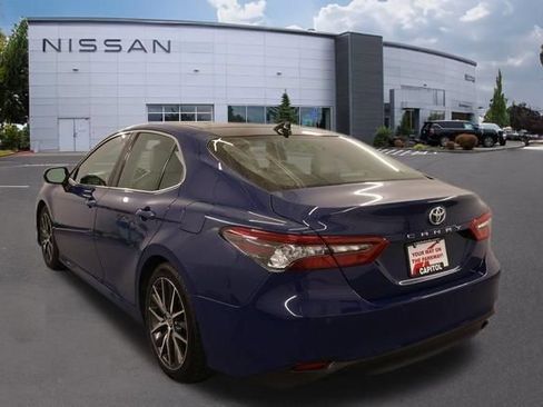 Used 2023 Toyota Camry XLE w/ Navigation Package FWD image 5