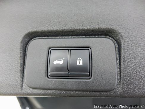 Used 2021 Nissan Rogue Platinum image 27