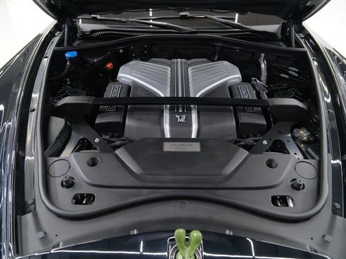 Used 2023 Rolls-Royce Phantom Sedan w/ The Phantom Package image 93