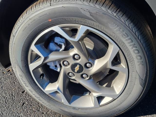 New 2026 Chevrolet Trax LT w/ Driver Confidence Package FWD image 5