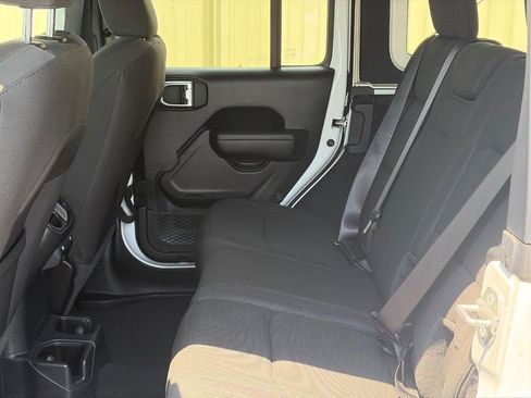Used 2021 Jeep Wrangler Unlimited Sport AWD/4WD image 10