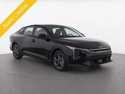 Certified 2025 Kia K4 FWD image 2