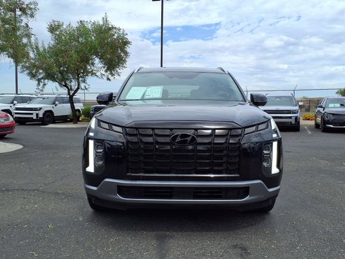 Used 2023 Hyundai Palisade Limited AWD/4WD image 2