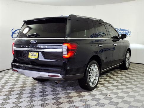 Used 2023 Ford Expedition Limited image 6
