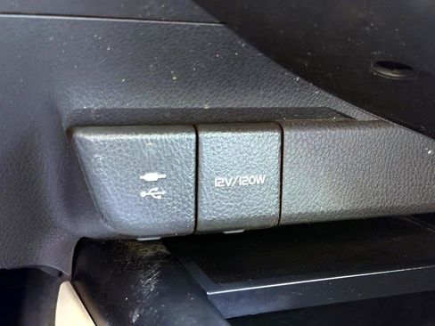 Used 2019 Toyota Camry SE w/ Protection Package (Q2) FWD image 22
