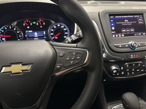 Used 2024 Chevrolet Equinox LT image 46