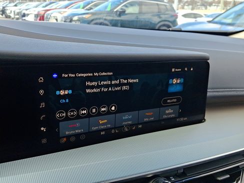 Certified 2025 Nissan Murano SL image 18