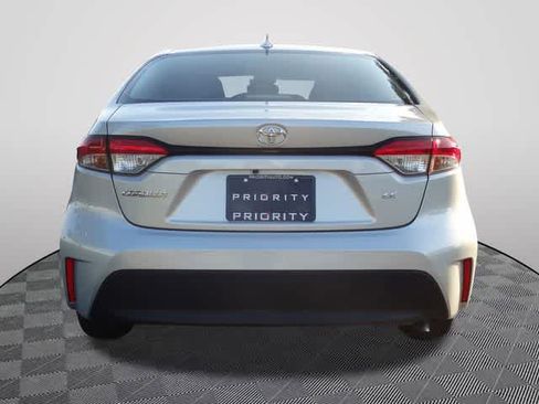 Used 2024 Toyota Corolla LE FWD image 3