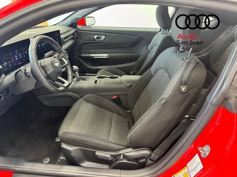 Used 2025 Ford Mustang Coupe RWD image 21