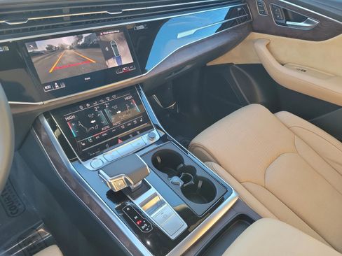 Used 2020 Audi Q8 Prestige image 22