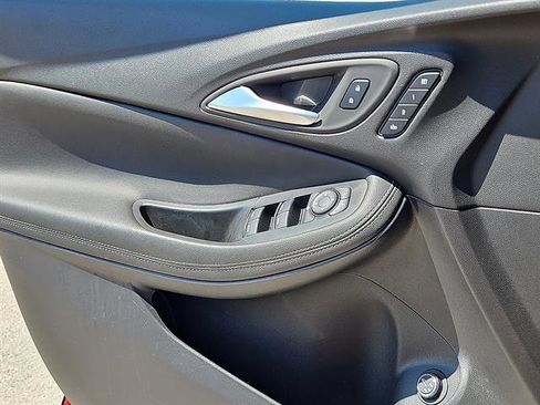 Used 2023 Buick Encore GX Essence w/ Experience Buick Package FWD image 15