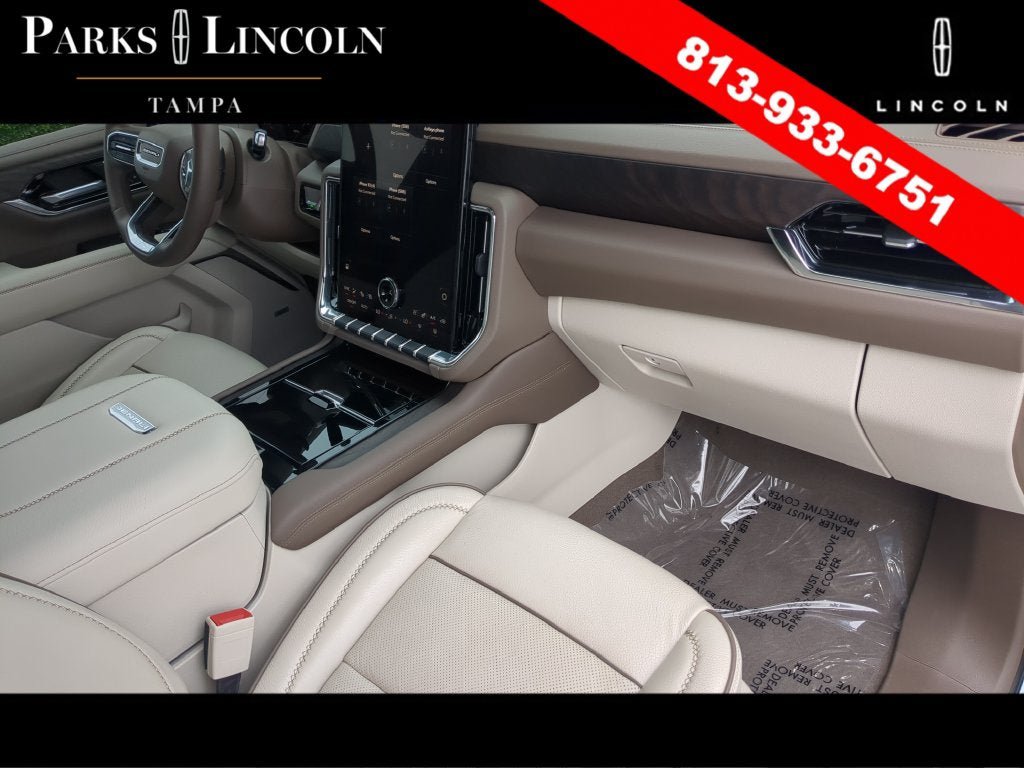 Used 2025 GMC Yukon XL Denali w/ Sun & Power Step Package RWD image 9
