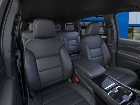 New 2026 Chevrolet Traverse LT image 16