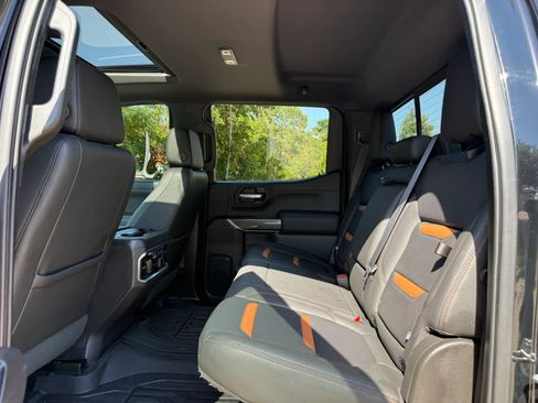 Used 2019 GMC Sierra 1500 AT4 w/ AT4 Premium Package AWD/4WD image 11