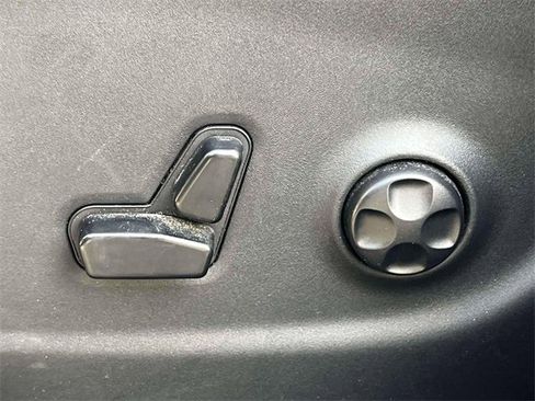 Used 2019 Jeep Cherokee Latitude Plus image 18