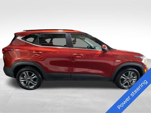 Used 2022 Kia Seltos S AWD/4WD image 4