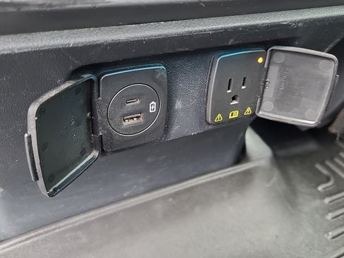 Certified 2022 Ford F150 Lariat AWD/4WD image 16