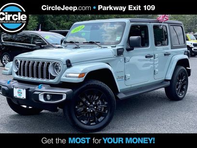 Used 2024 Jeep Wrangler Unlimited Sahara w/ Technology Group
