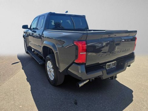 Used 2025 Toyota Tacoma SR5 RWD image 5