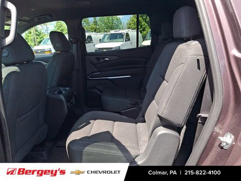 Used 2024 Chevrolet Traverse LT w/ LPO, Floor Liner Package AWD/4WD image 12