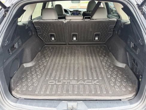 Used 2021 Subaru Outback Limited XT AWD/4WD image 5