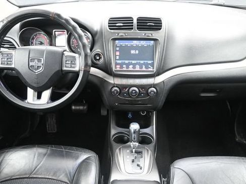 Used 2020 Dodge Journey Crossroad FWD image 23