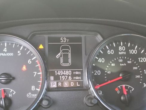 Used 2011 Nissan Rogue S image 19