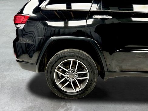 Used 2021 Jeep Grand Cherokee Limited image 8