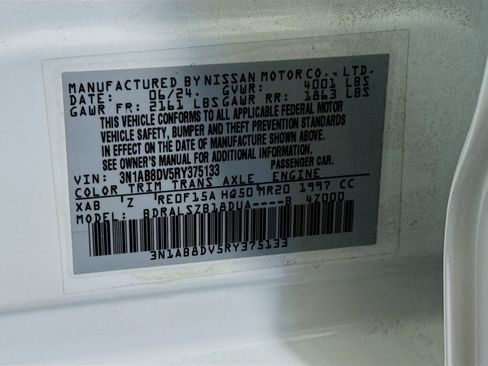 Used 2024 Nissan Sentra SR w/ SR Premium Package image 40