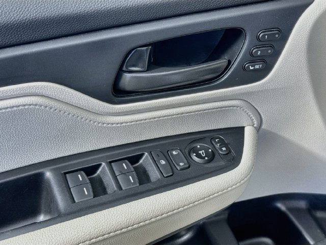 Used 2025 Honda Odyssey EX-L image 20